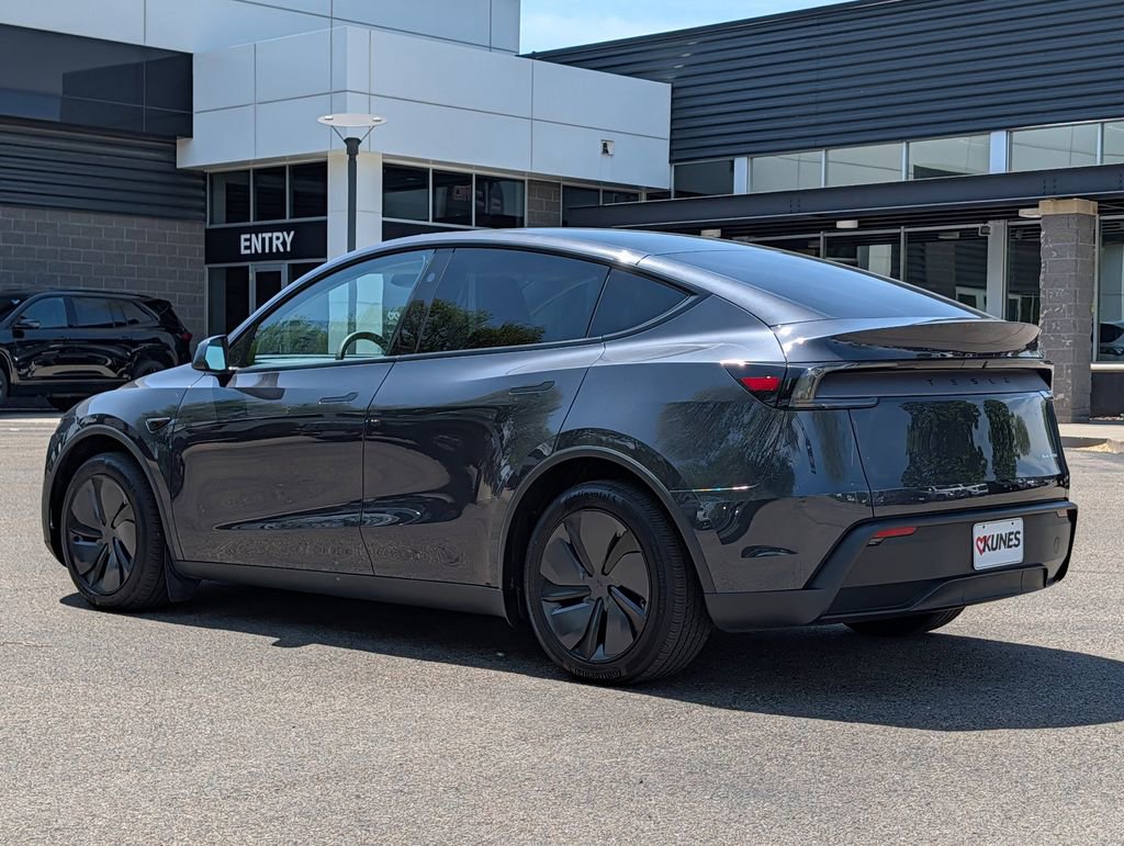 Used 2026 Tesla Model Y Long Range AWD/4WD image 7