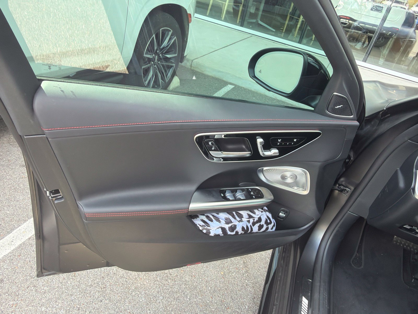 Used 2025 Mercedes-Benz C 43 AMG 4MATIC Sedan image 11