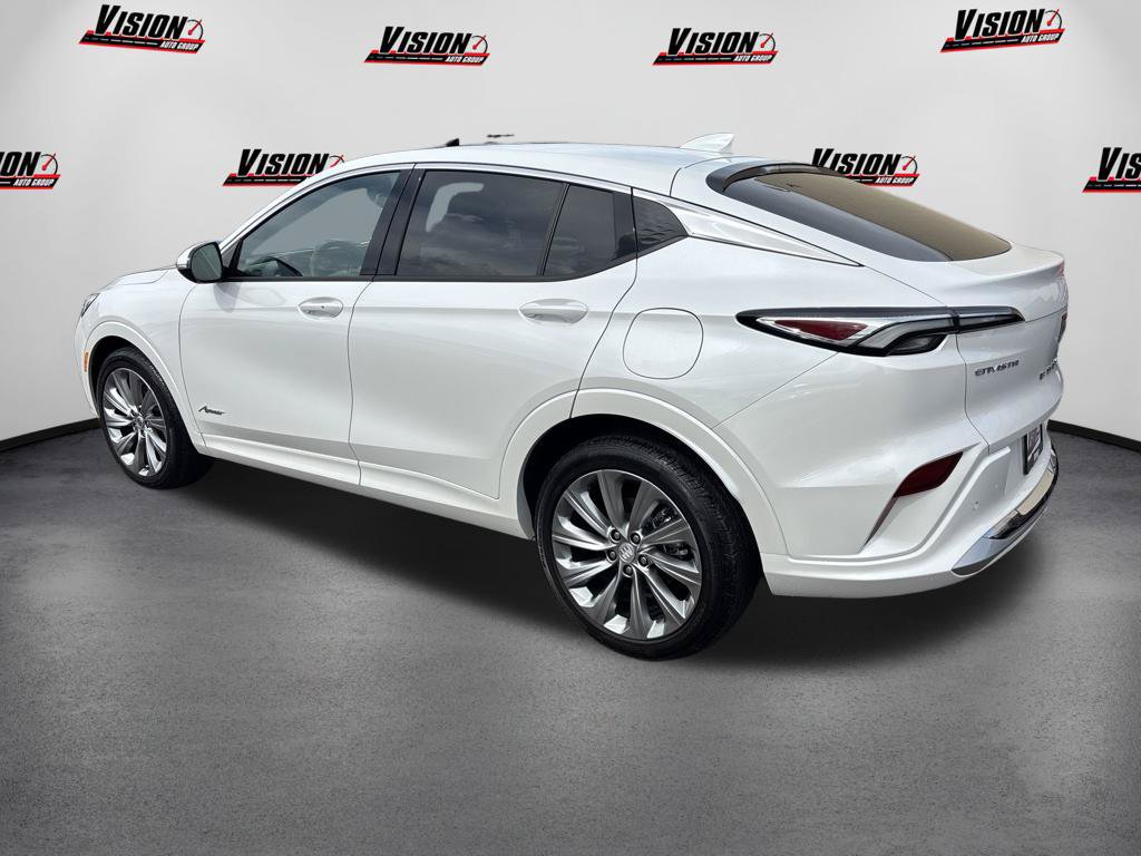 Used 2025 Buick Envista Avenir FWD image 3