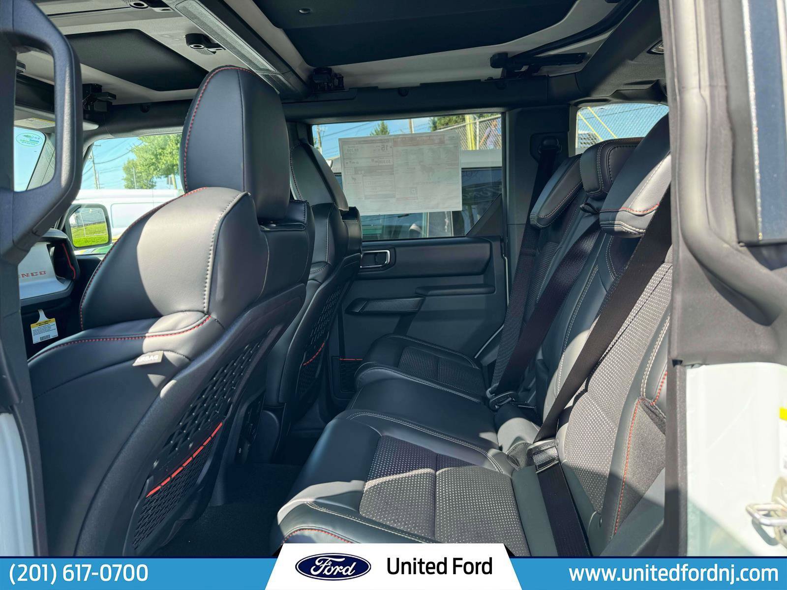 Used 2024 Ford Bronco Raptor w/ Interior Carbon Fiber Pack 6 AWD/4WD image 40