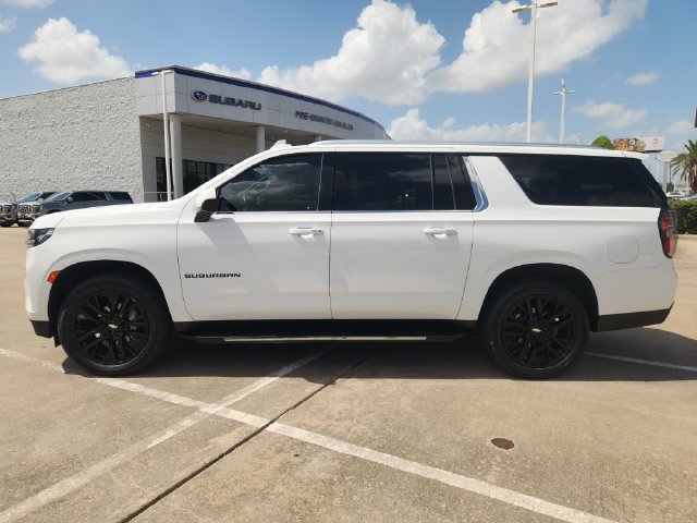 Used 2021 Chevrolet Suburban LT RWD image 4