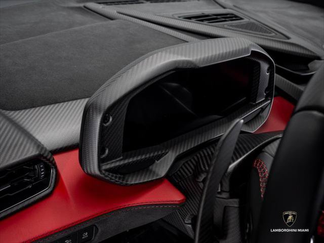 Used 2025 Lamborghini Revuelto AWD/4WD image 41