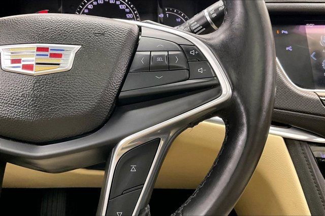Used 2017 Cadillac XT5 Premium Luxury w/ Driver Assist Package image 20