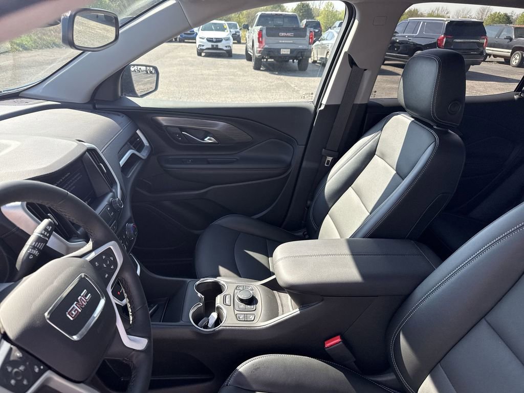 Certified 2024 GMC Terrain SLT w/ Tech Package image 15
