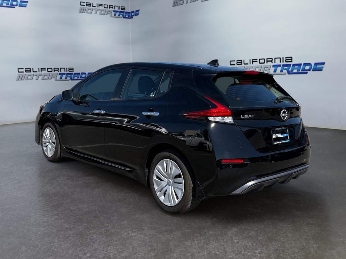 Used 2025 Nissan Leaf S FWD image 7