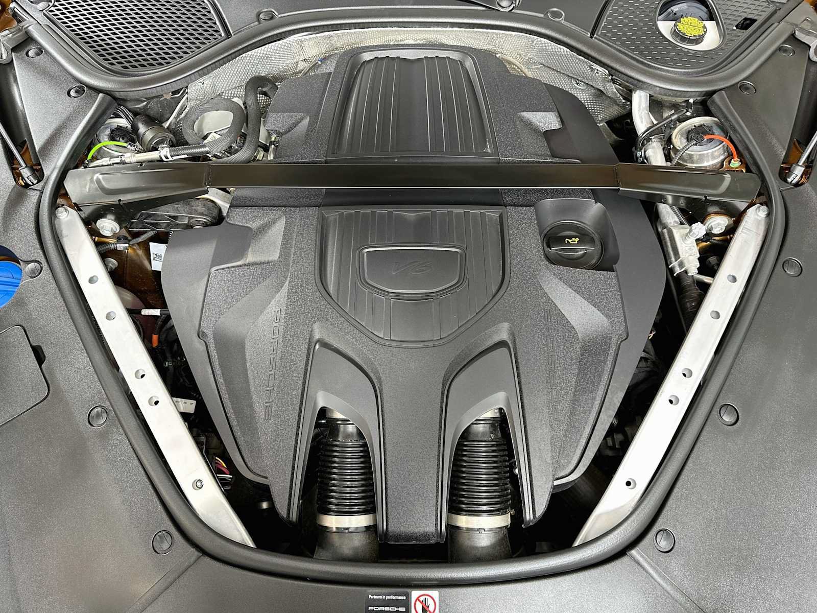 Certified 2025 Porsche Panamera 4 AWD/4WD image 31