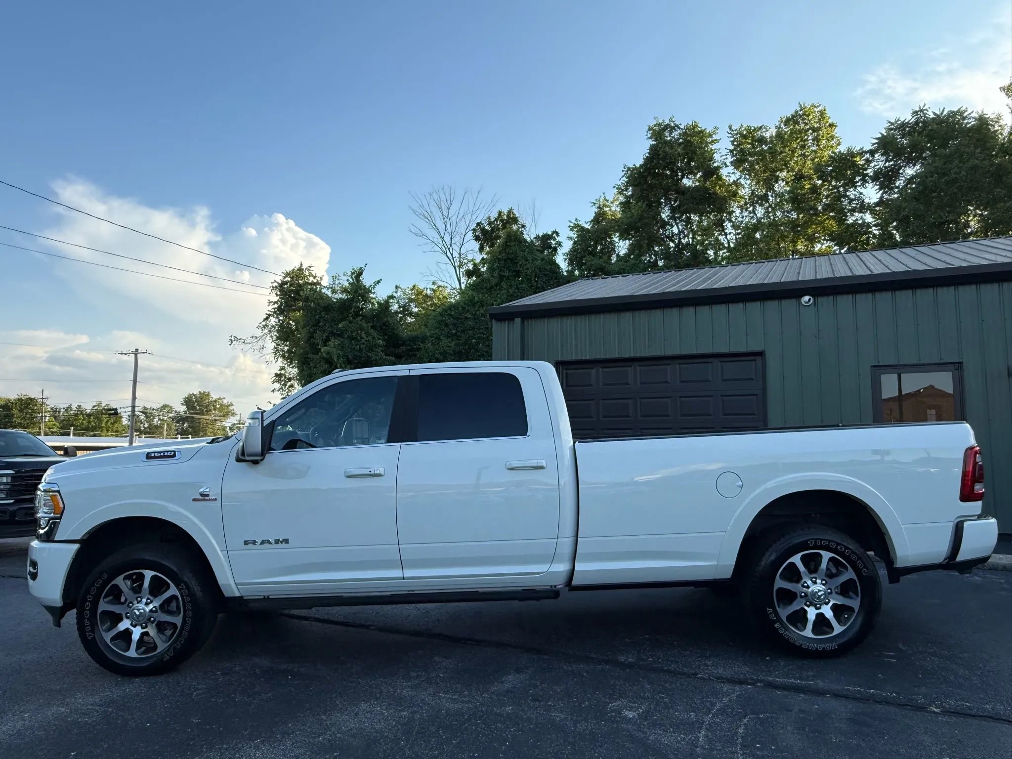 Used 2024 RAM 3500 Limited w/ Safety Group image 3