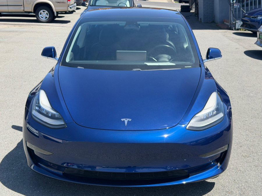 Used 2018 Tesla Model 3 Performance image 2