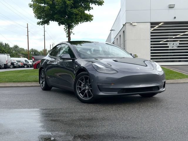 Used 2022 Tesla Model 3 Long Range AWD/4WD image 1