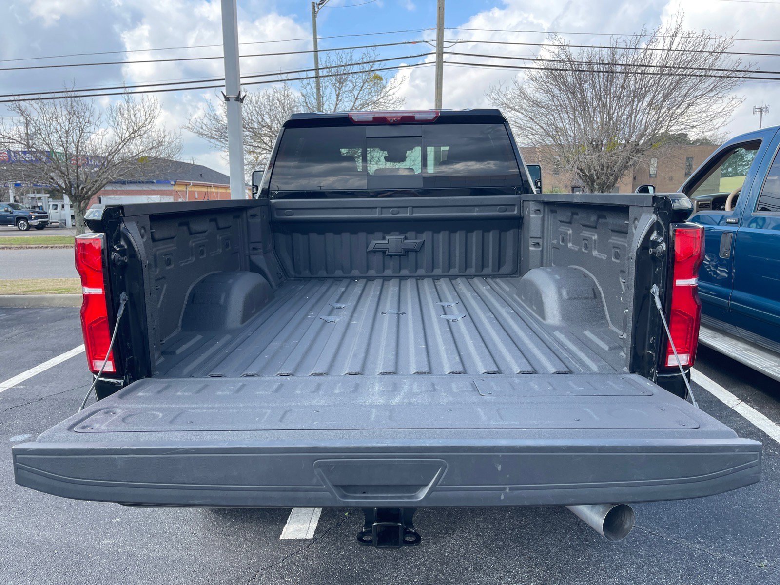 Used 2025 Chevrolet Silverado 2500 High Country w/ High Country Premium Package image 15