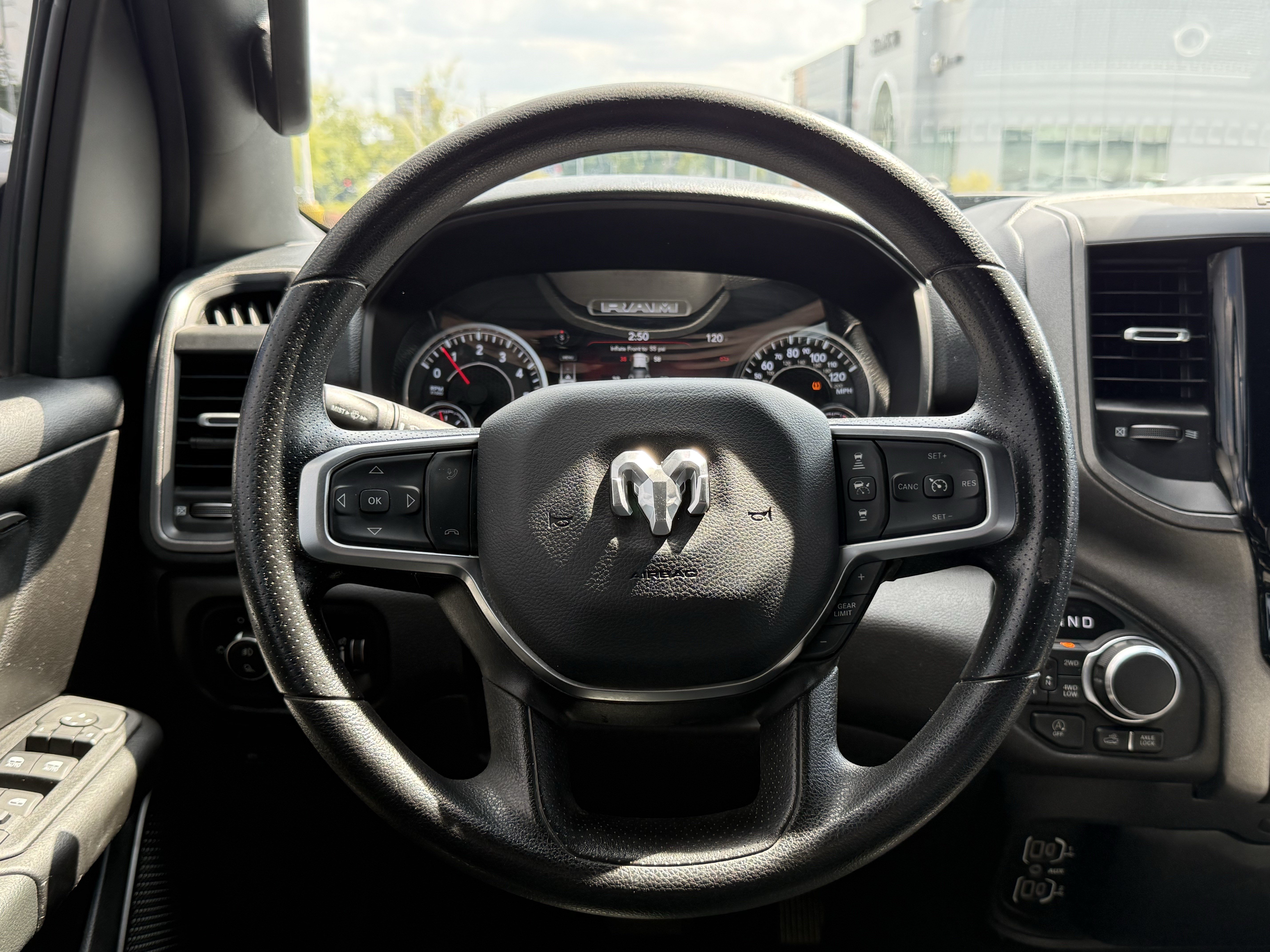Used 2025 RAM 1500 Warlock AWD/4WD image 19