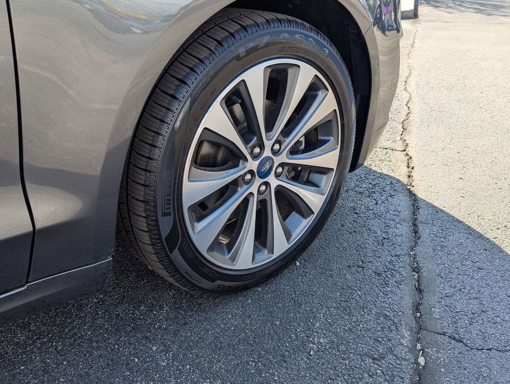 Used 2020 Ford Fusion SE image 31