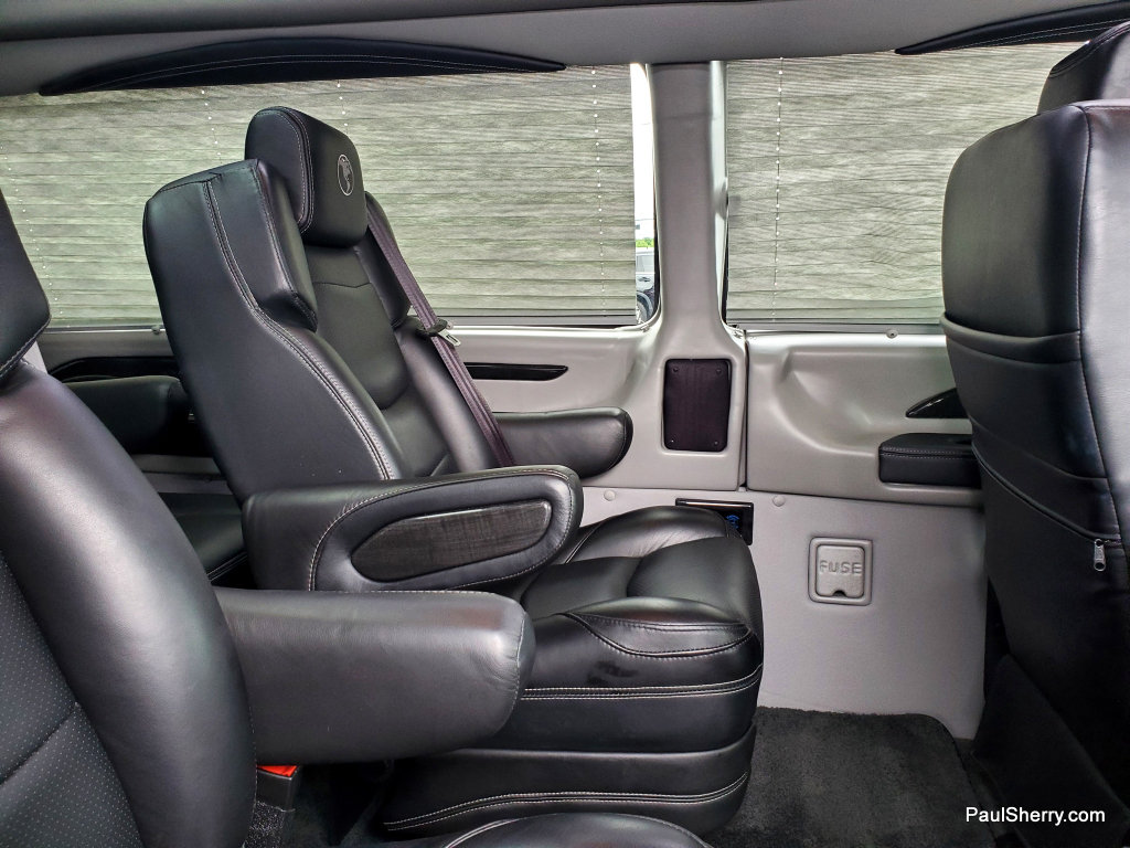 Used 2021 GMC Savana 3500 LS w/ Chrome Appearance Package RWD image 32