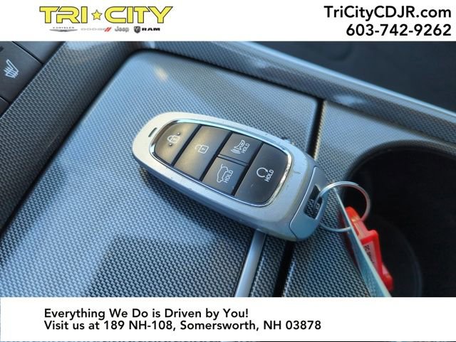 Used 2022 Hyundai Santa Fe SEL w/ Convenience Package image 35