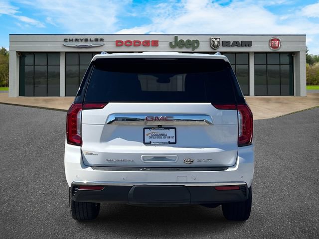 Used 2023 GMC Yukon XL SLT w/ SLT Premium Package AWD/4WD image 5