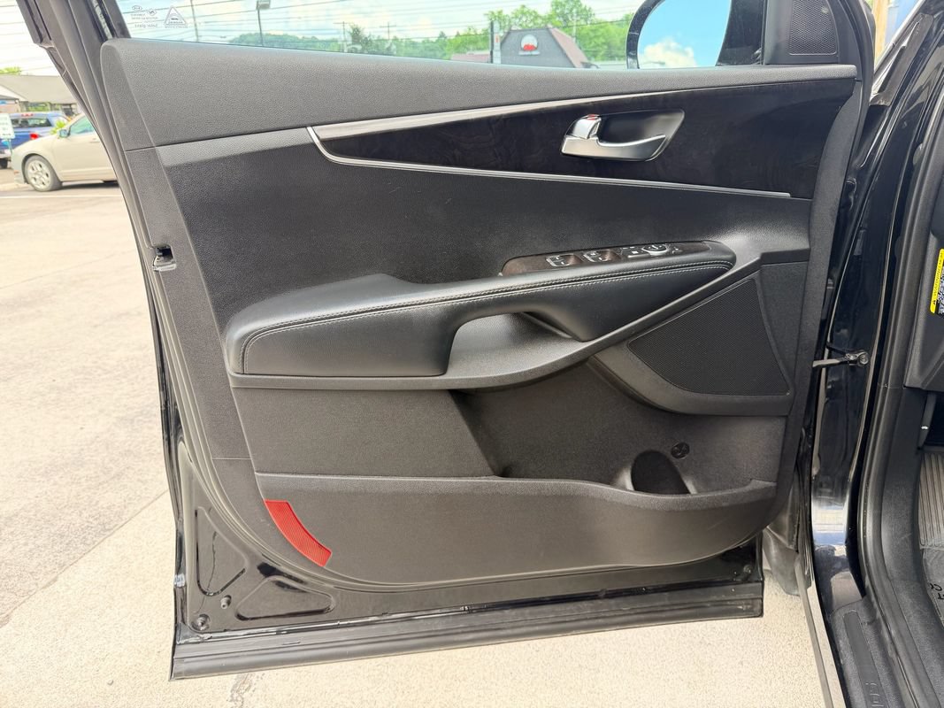 Used 2018 Kia Sorento FWD image 22