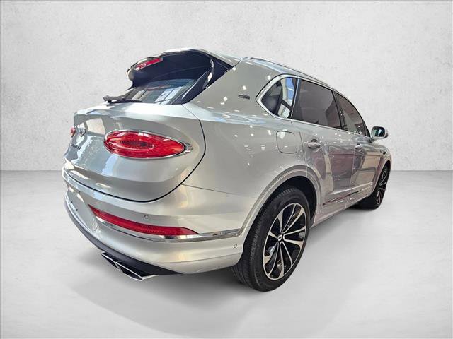 Used 2022 Bentley Bentayga image 4