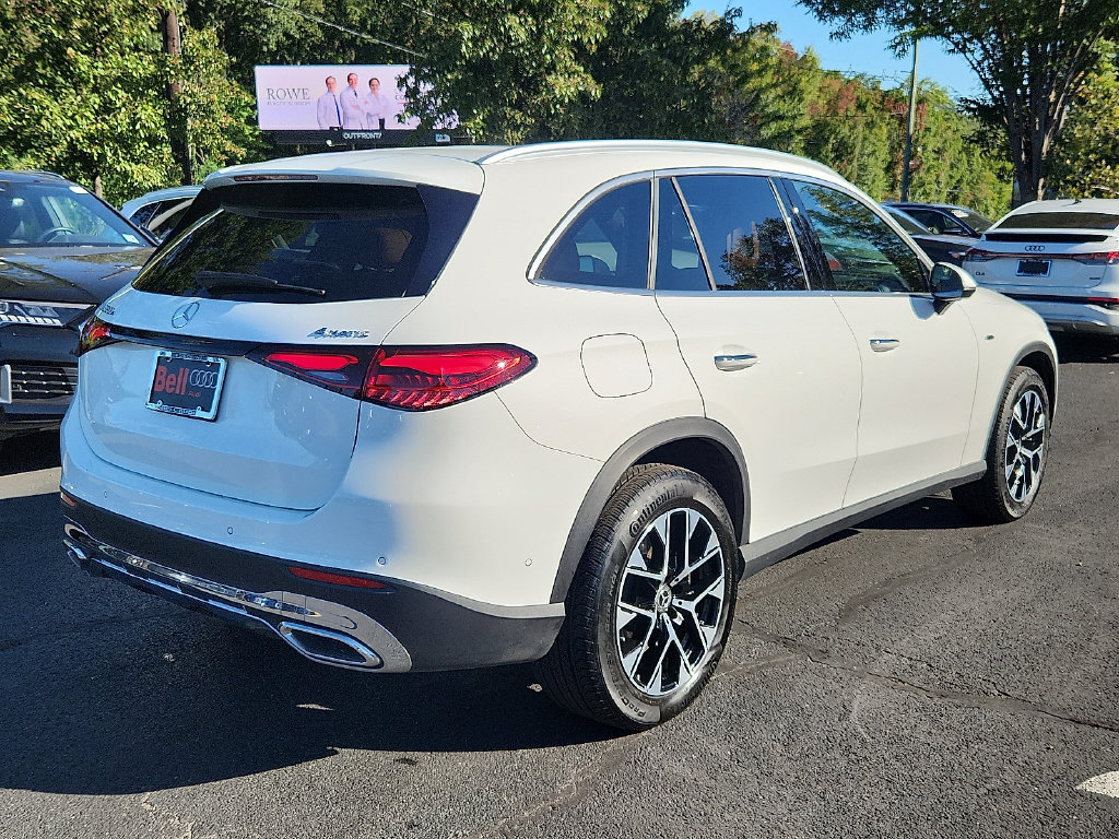 Used 2025 Mercedes-Benz GLC 350e 4MATIC image 12