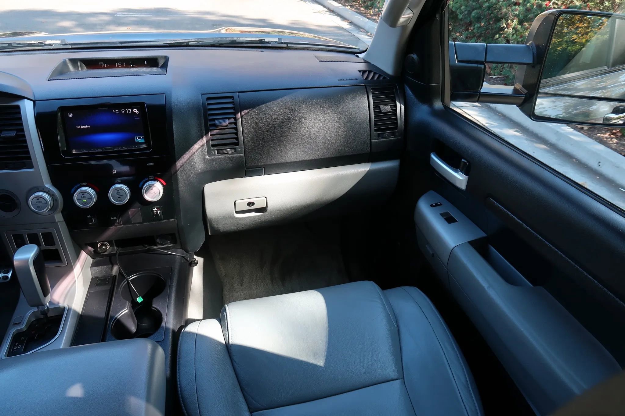 Used 2007 Toyota Tundra Limited image 30
