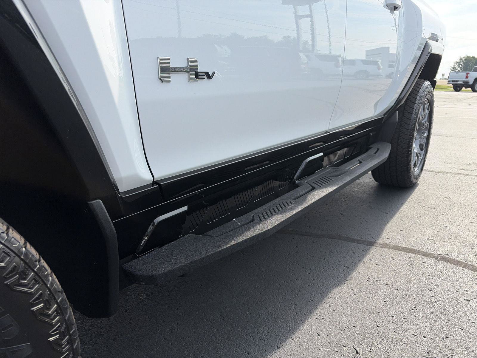 Used 2025 GMC Hummer EV 3X AWD/4WD image 13