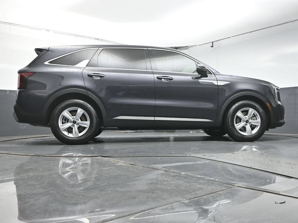 Used 2026 Kia Sorento LX FWD image 39