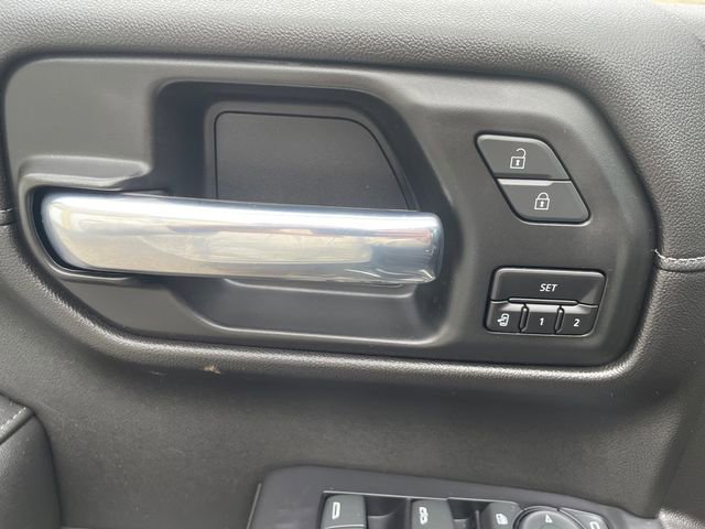 Used 2020 Chevrolet Silverado 1500 High Country w/ Technology Package image 28