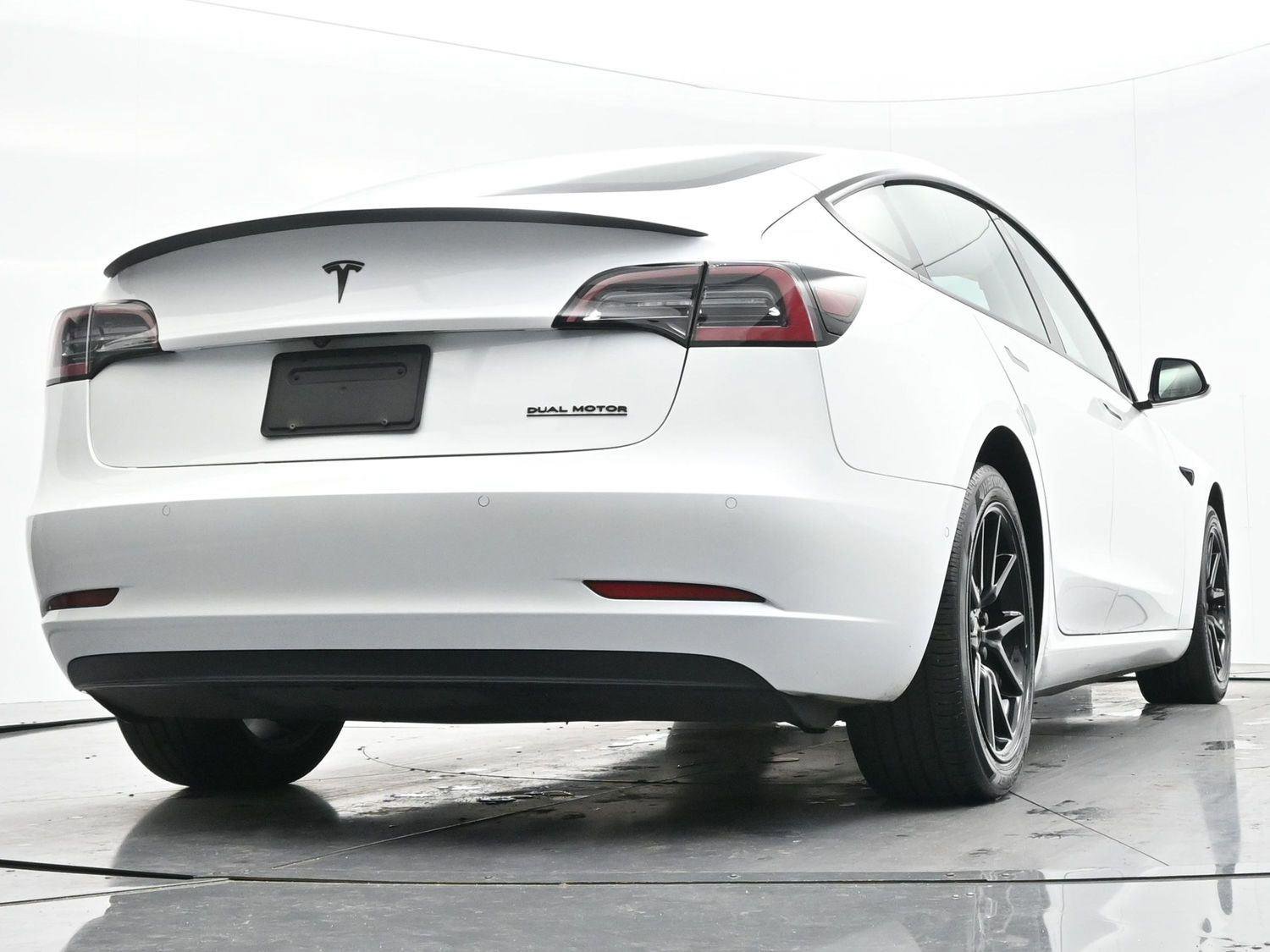 Used 2022 Tesla Model 3 Long Range image 46