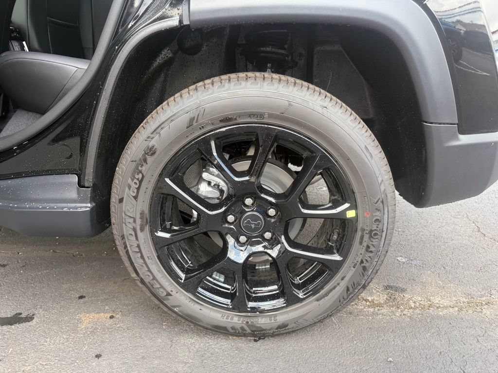 New 2026 Jeep Compass Latitude AWD/4WD image 31