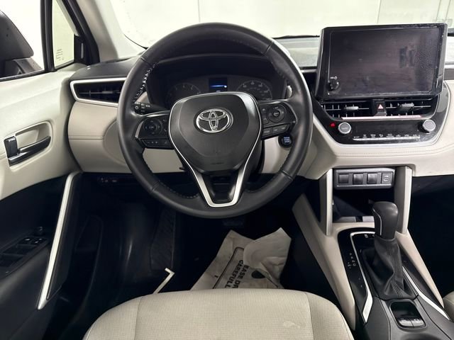 Used 2024 Toyota Corolla Cross LE image 24