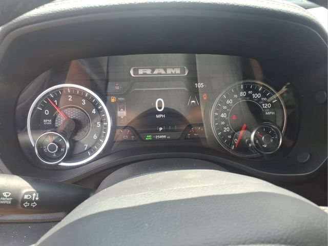 Used 2025 RAM 1500 Laramie AWD/4WD image 15