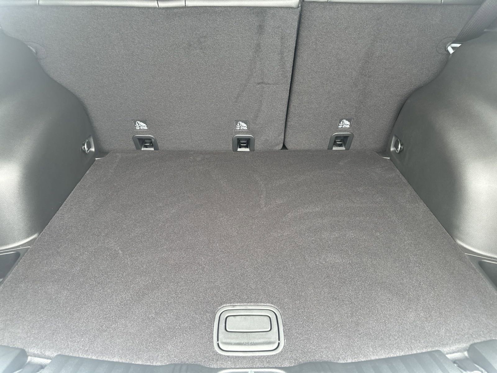 Used 2023 Jeep Compass Limited image 20