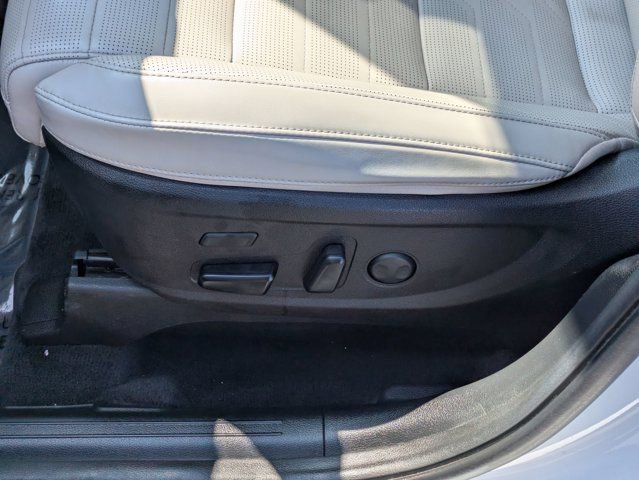 Used 2021 Kia Telluride SX w/ SX Prestige Package image 17