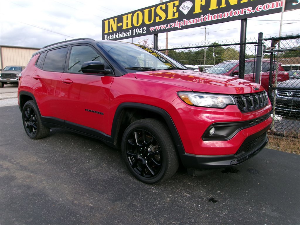 Used 2023 Jeep Compass Latitude w/ Sun and Sound Group image 6