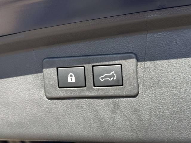 Used 2025 Subaru Outback Touring XT AWD/4WD image 11
