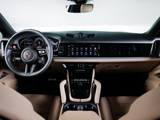 New 2025 Porsche Cayenne S image 12