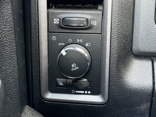 Used 2017 RAM 1500 Express w/ Black Ram 1500 Express Group image 31