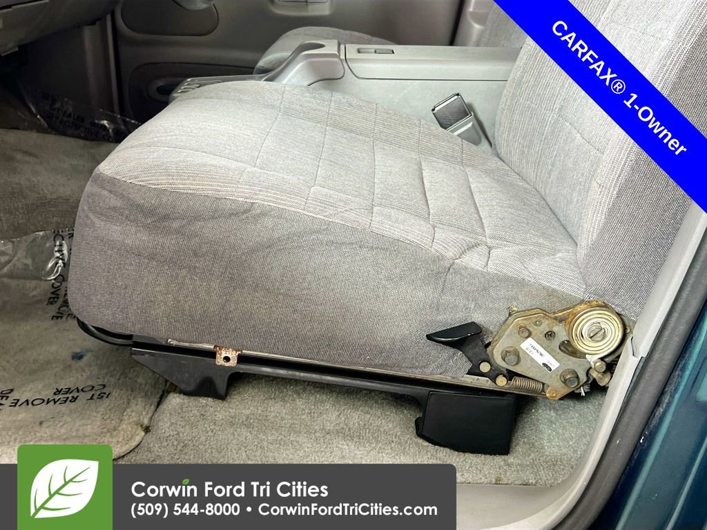Used 1996 Ford Explorer XLT AWD/4WD image 21