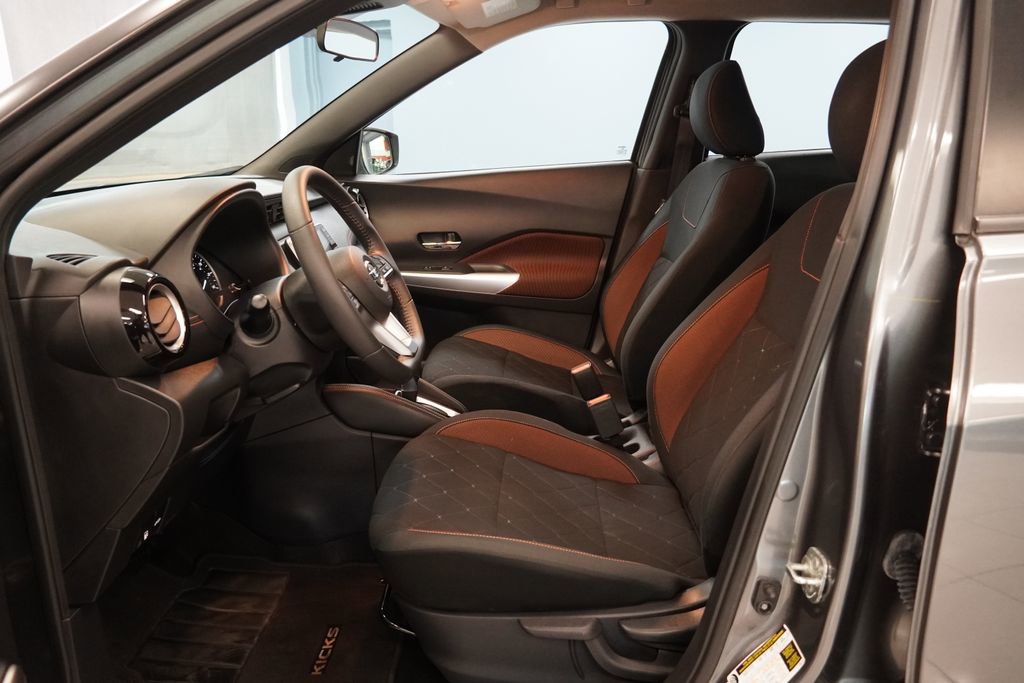 Used 2020 Nissan Kicks SR FWD image 5