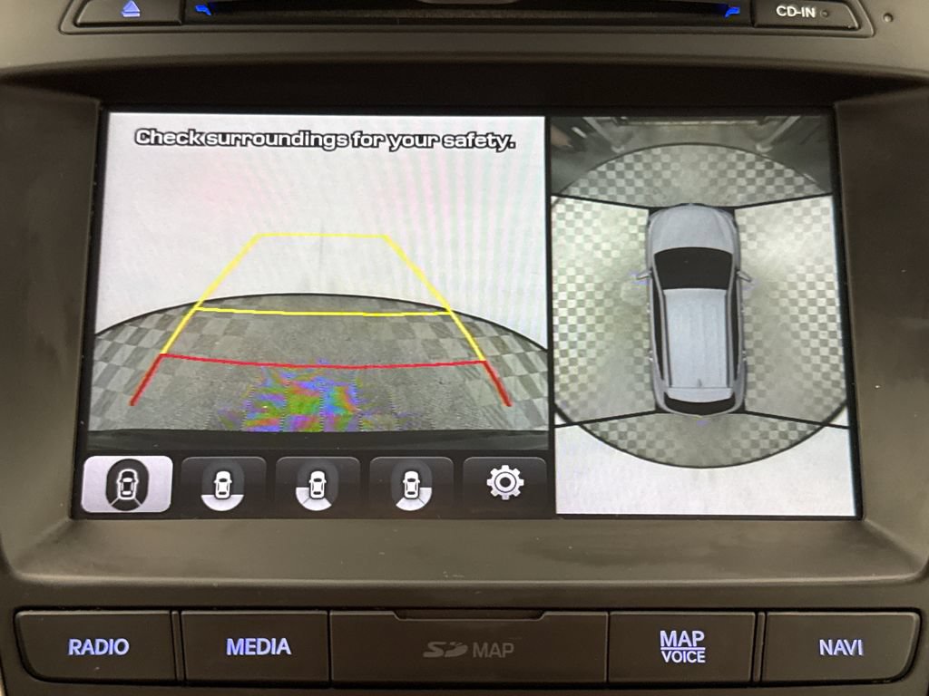 Used 2018 Hyundai Santa Fe Sport w/ Cargo Package FWD image 15