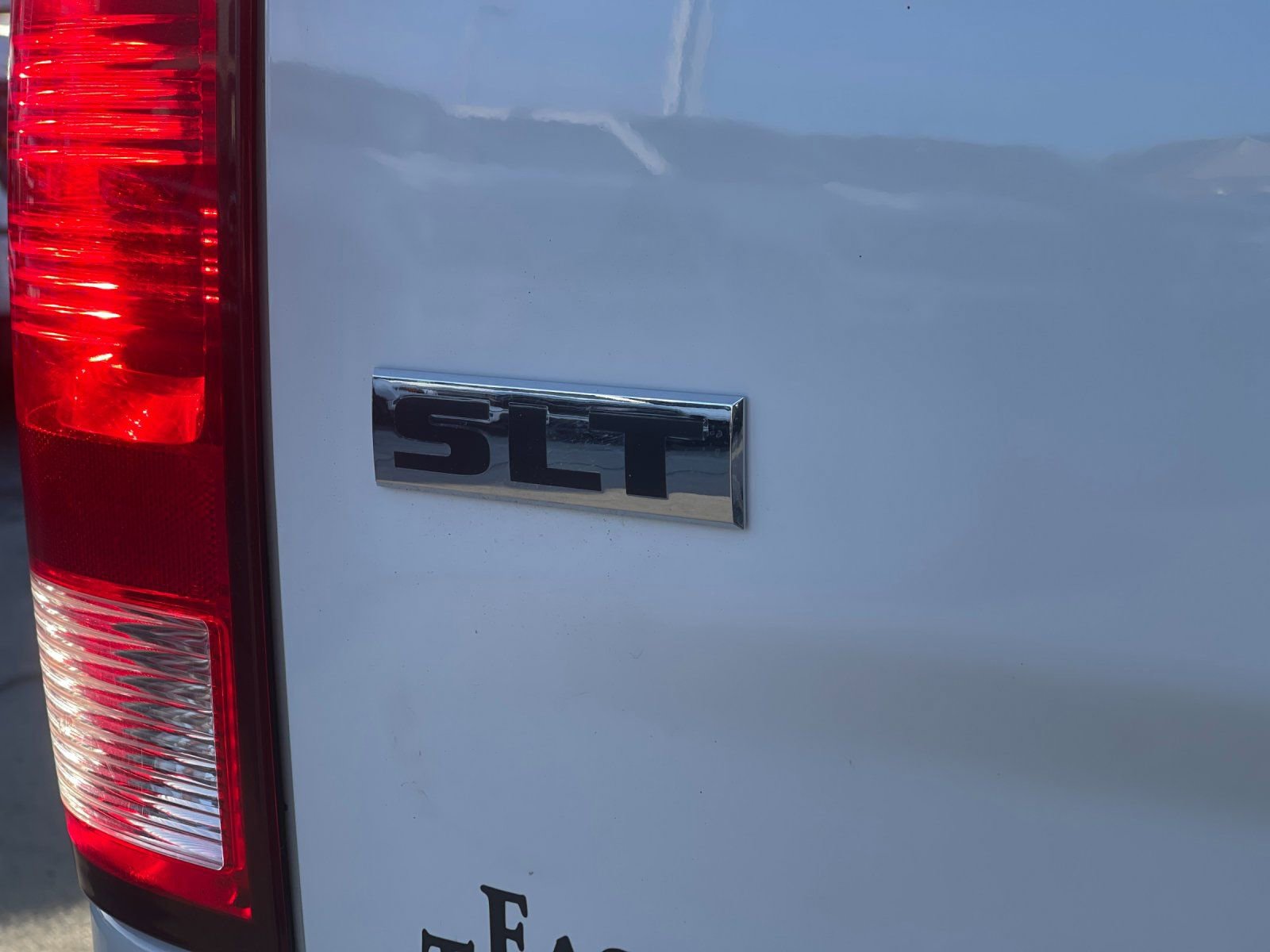 Used 2022 RAM 1500 Classic SLT w/ Electronics Convenience Group image 31