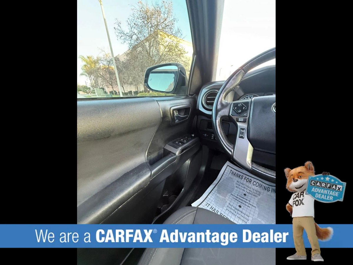 Used 2017 Toyota Tacoma TRD Off-Road w/ Premium & Technology Package image 43