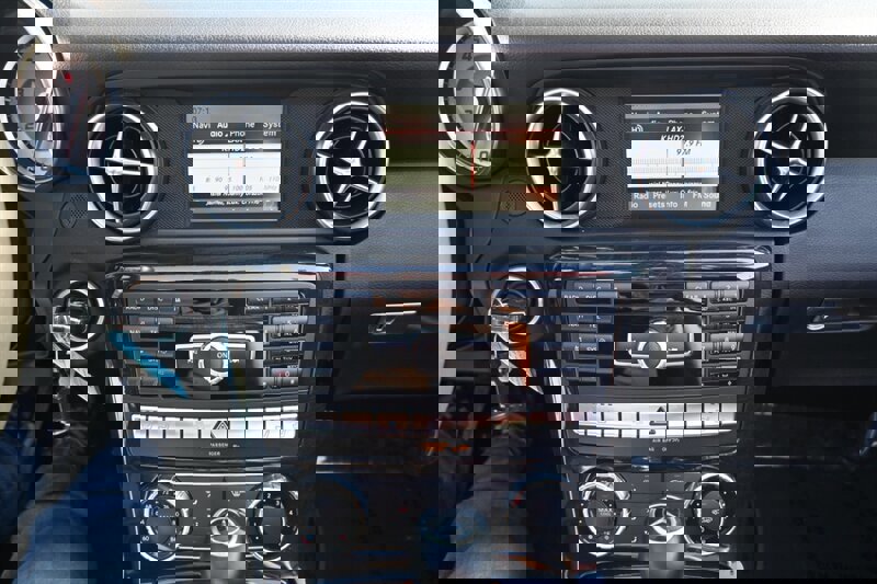 Used 2015 Mercedes-Benz SLK 250 image 46