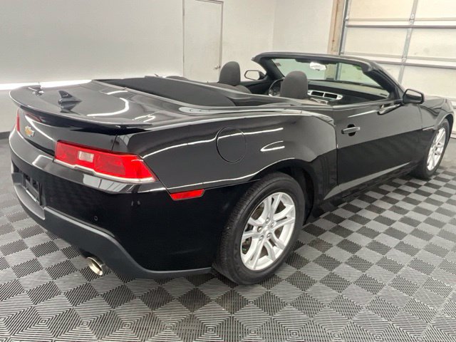 Used 2015 Chevrolet Camaro LT RWD image 25