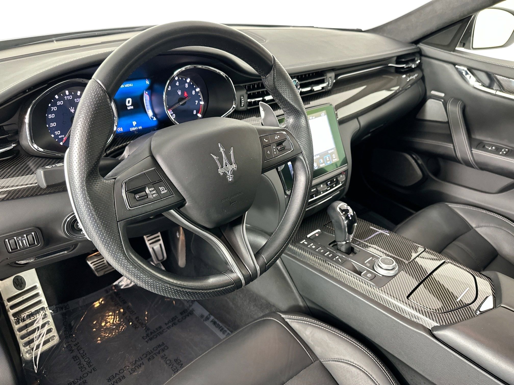 Used 2017 Maserati Quattroporte GTS GranSport RWD image 9