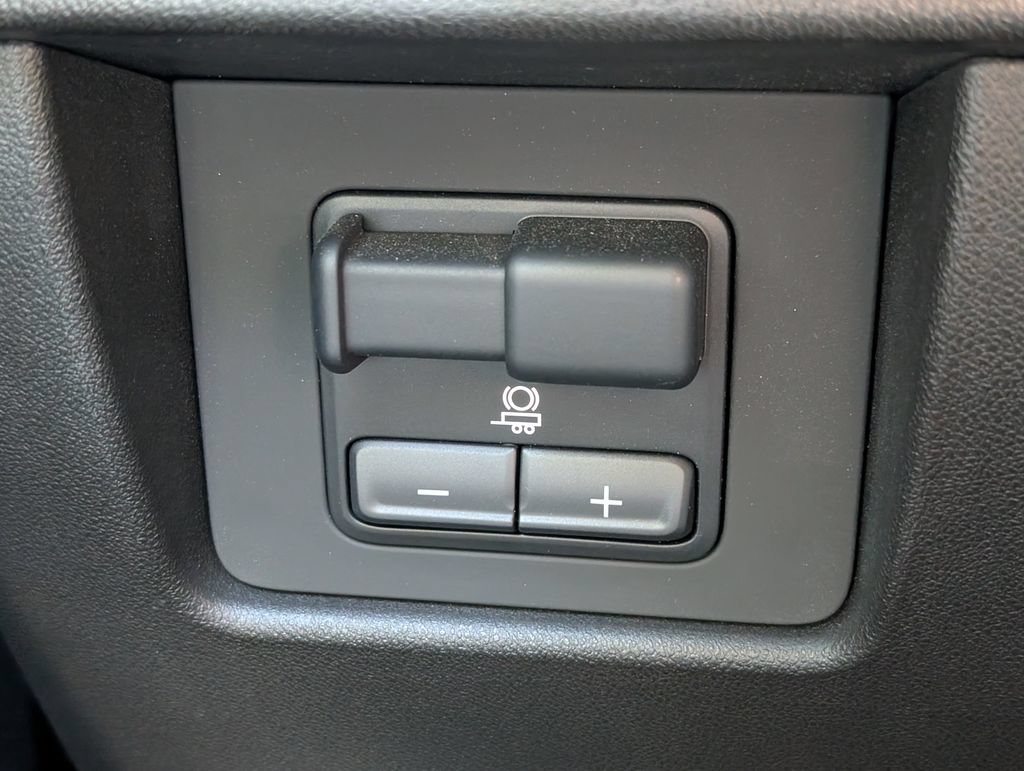 Used 2024 GMC Canyon Elevation w/ Convenience Package AWD/4WD image 34