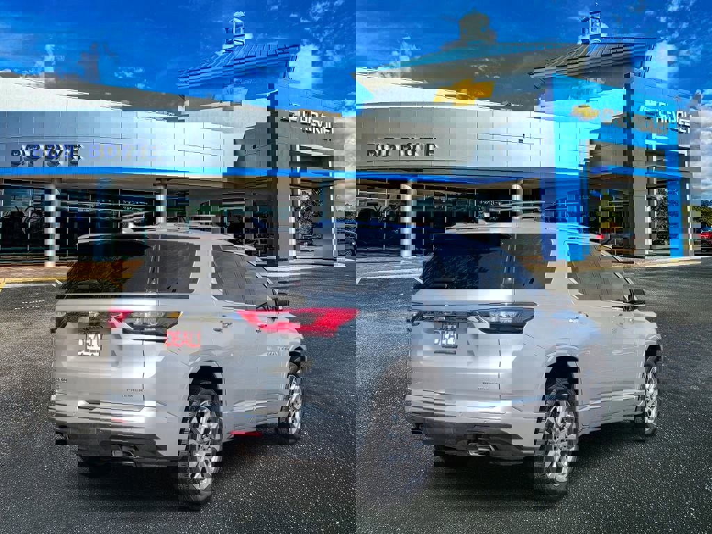 Used 2020 Chevrolet Traverse Premier w/ LPO, Floor Liner Package image 3