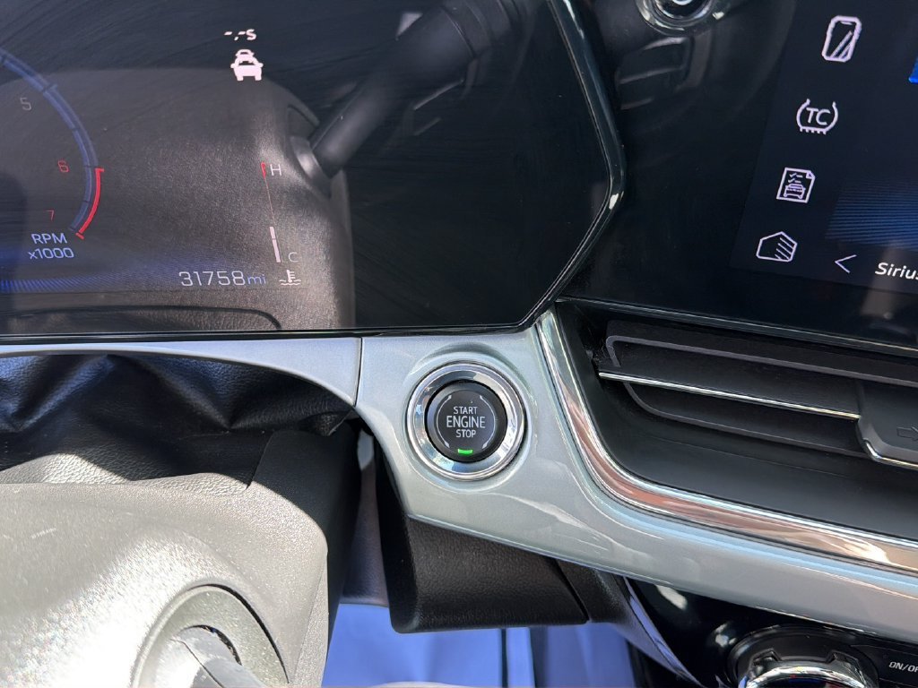 Used 2025 Chevrolet Trax LT w/ LT Convenience Package FWD image 21
