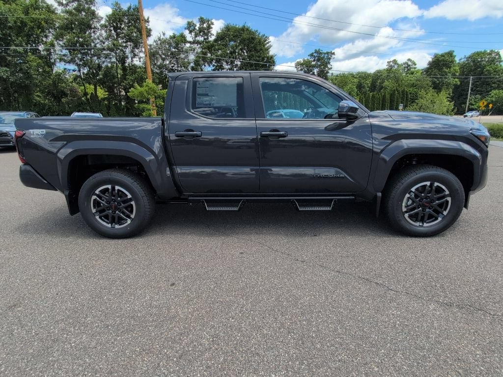 Certified 2026 Toyota Tacoma TRD Sport AWD/4WD image 8