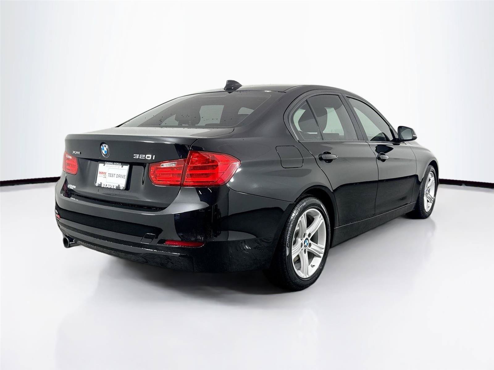 Used 2015 BMW 320i xDrive Sedan AWD/4WD video 2