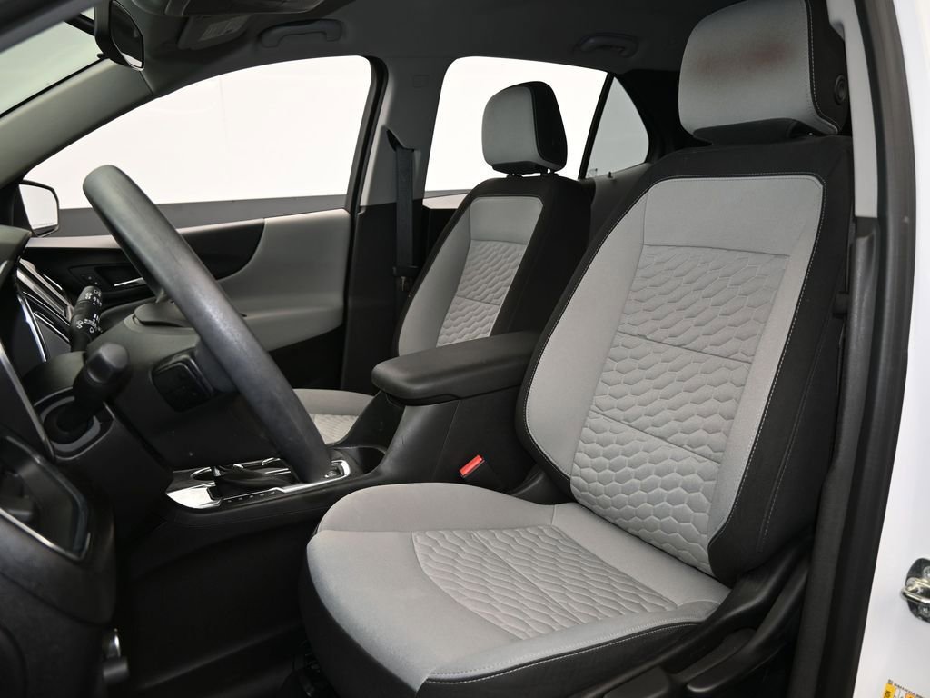 Used 2018 Chevrolet Equinox LS image 10